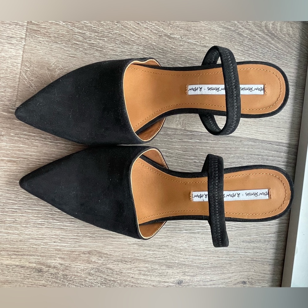 Kitten Heel Sandals | color: black | size: 37